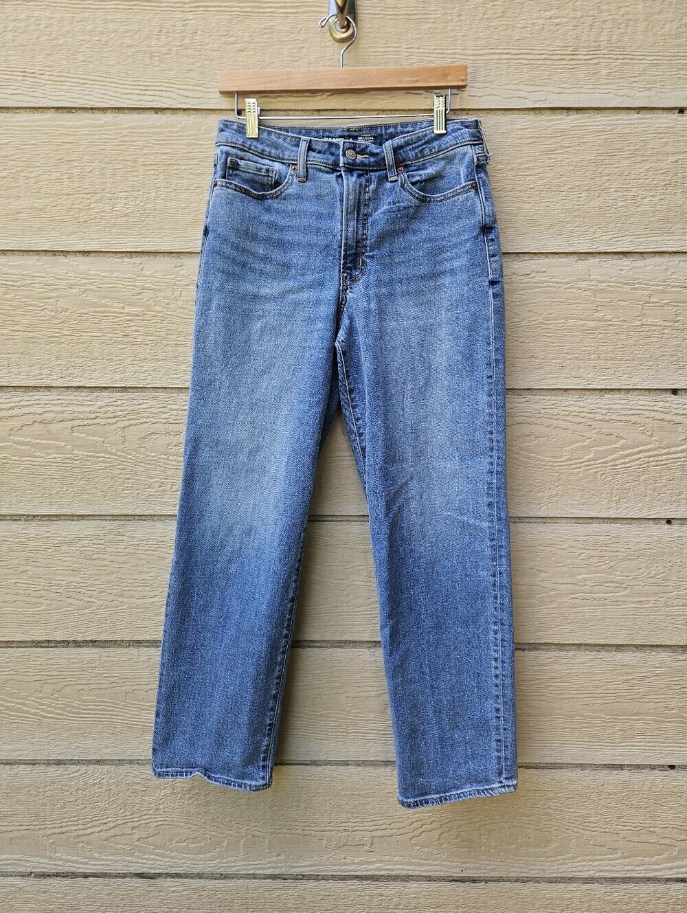 Old Navy high-rise OG Loose medium wash jeans size 8